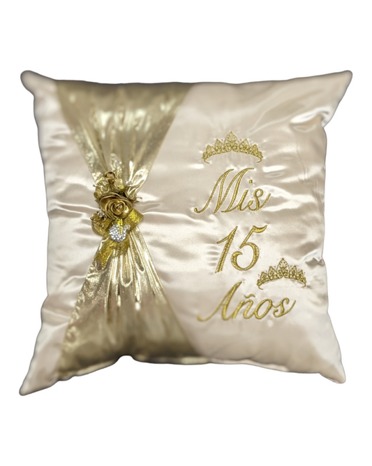 Champagne With Gold Quinceñera Cojin/Pillow